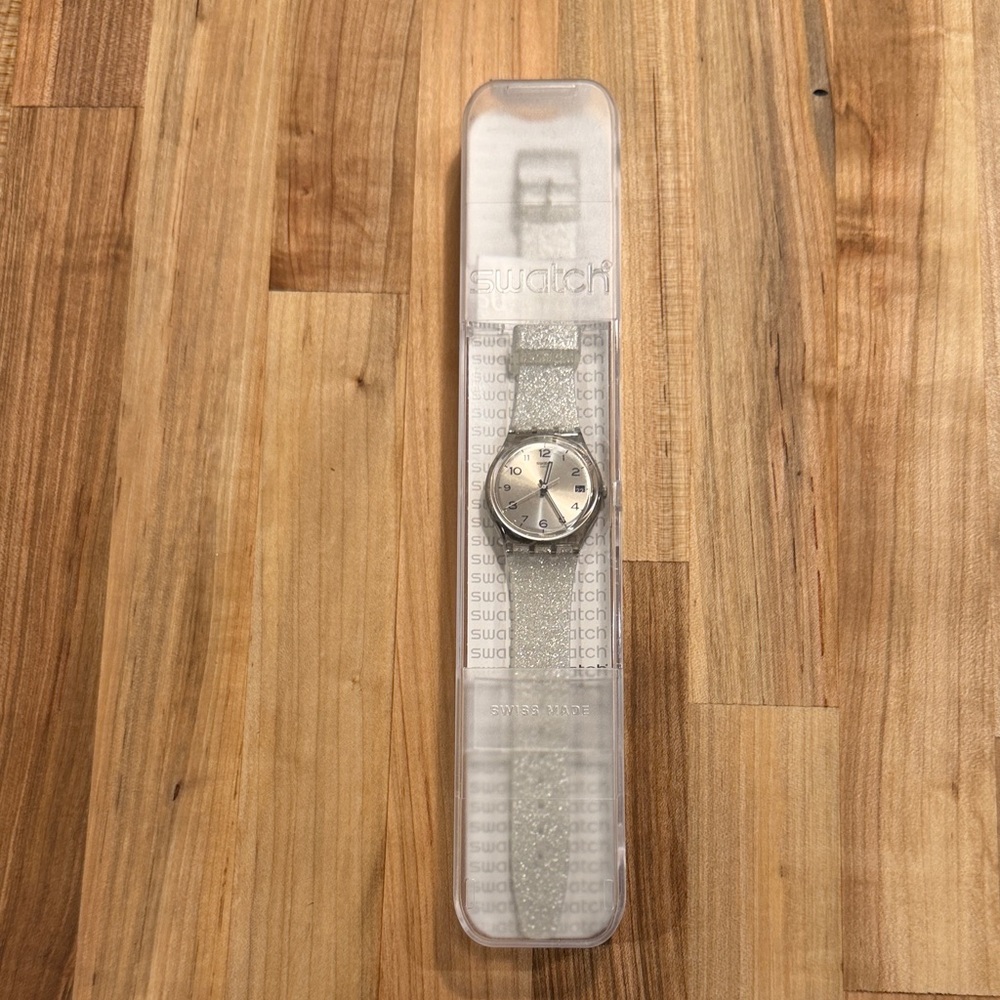 Swatch Silver Glitter Strap Watch with Champagne Dial.  NEVER WORN.